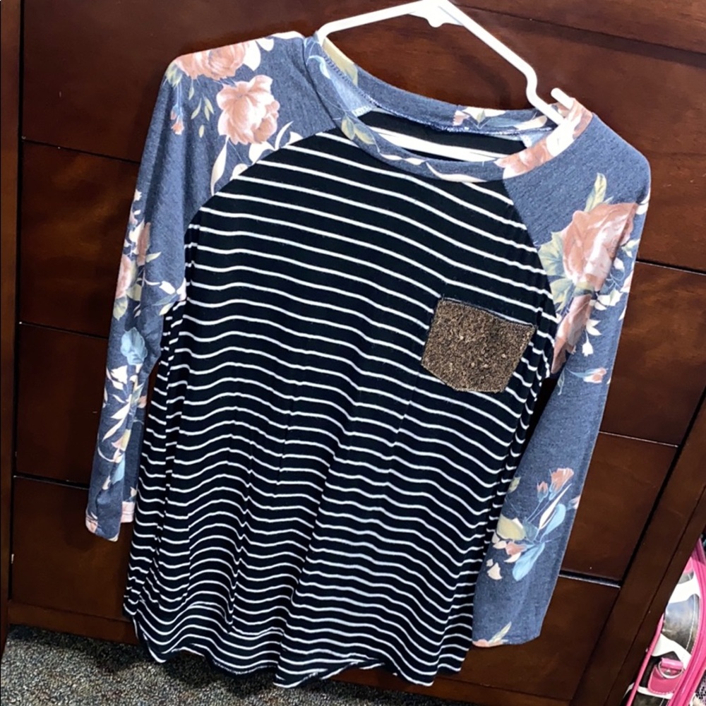 Big sleeve cute shirt